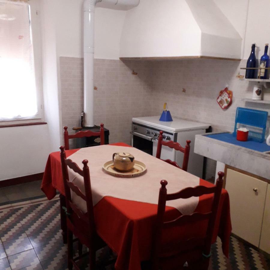 B&B La Casa Del Daino Millesimo Buitenkant foto